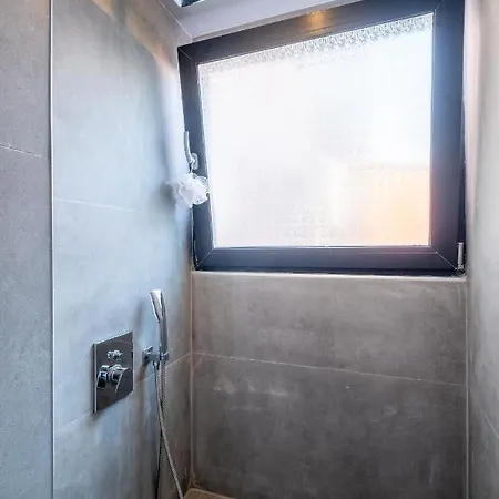 New Le Coin Bleu - Center * Sofie