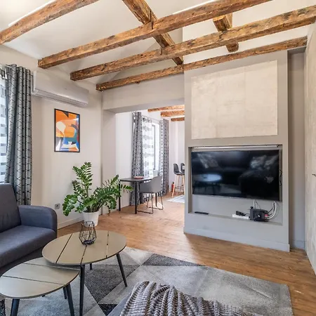 New Le Coin Bleu - Center *