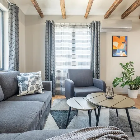 New Le Coin Bleu - Center