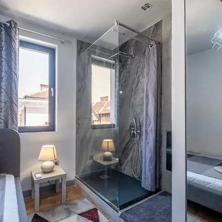 New Le Coin Bleu - Center