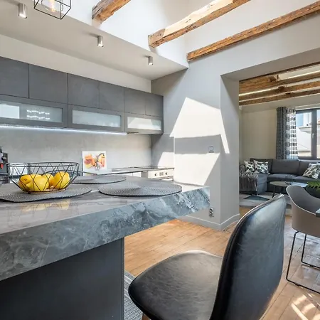 New Le Coin Bleu - Center