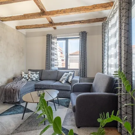 New Le Coin Bleu - Center *